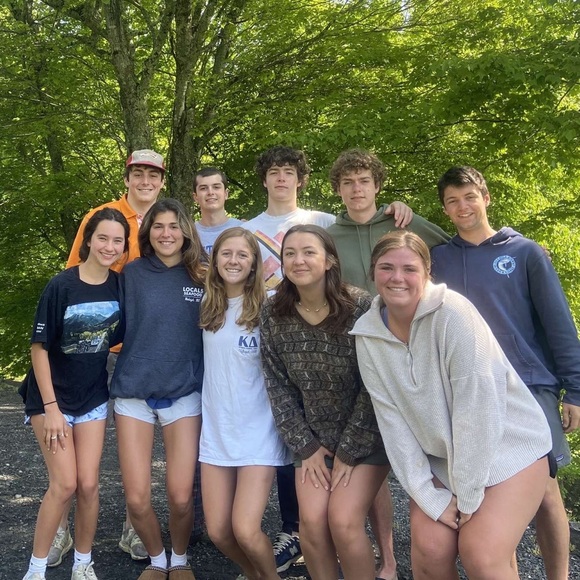 Meet your Posher, Sarah - Picture 4 of 8